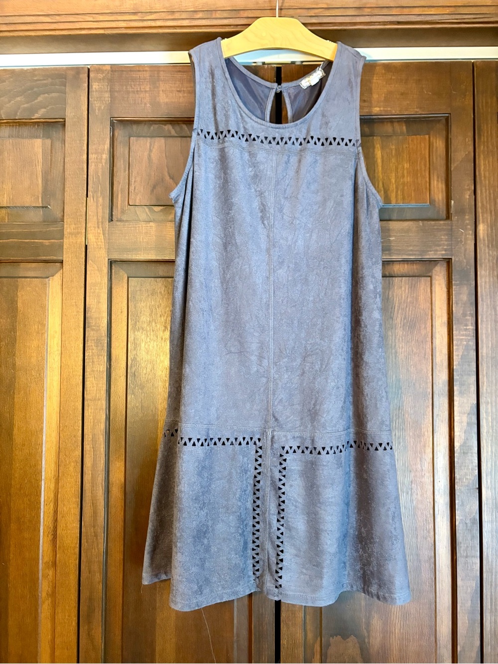 Eyeshadow Gray Suede-Look Sleeveless Dress